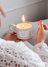 Charger l'image dans la galerie, Chandelle de soya Eucalypto - Mimi & August